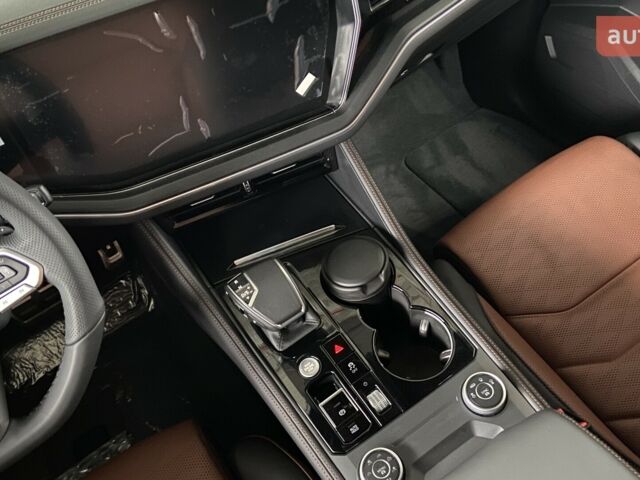 Фольксваген Туарег, объемом двигателя 2.97 л и пробегом 0 тыс. км за 87720 $, фото 12 на Automoto.ua