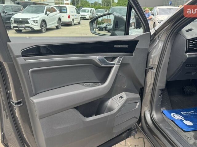 Фольксваген Туарег, объемом двигателя 2.99 л и пробегом 0 тыс. км за 66000 $, фото 9 на Automoto.ua