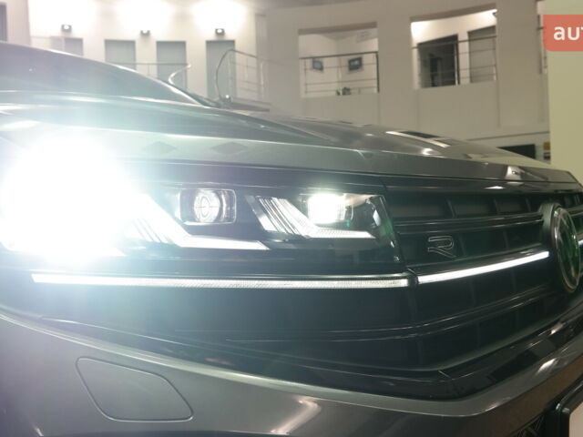 Фольксваген Туарег, об'ємом двигуна 2.97 л та пробігом 0 тис. км за 87662 $, фото 12 на Automoto.ua