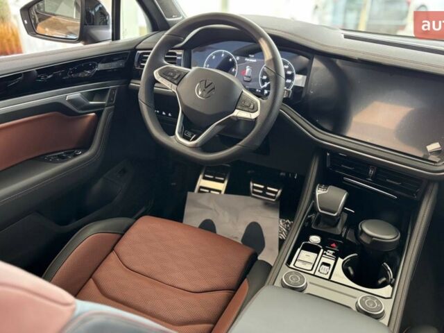 Фольксваген Туарег, объемом двигателя 2.97 л и пробегом 0 тыс. км за 90689 $, фото 25 на Automoto.ua