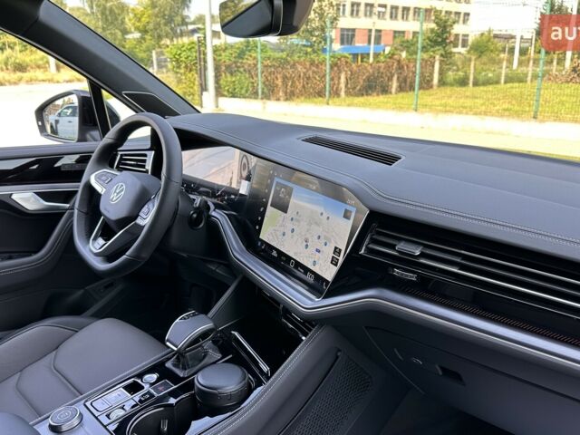 Фольксваген Туарег, объемом двигателя 2.97 л и пробегом 0 тыс. км за 88000 $, фото 18 на Automoto.ua