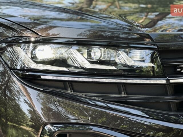 купить новое авто Фольксваген Туарег 2025 года от официального дилера Автодім Атлант на Вацлава Гавела Фольксваген фото