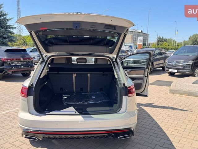 Фольксваген Туарег, объемом двигателя 2.97 л и пробегом 0 тыс. км за 83500 $, фото 8 на Automoto.ua