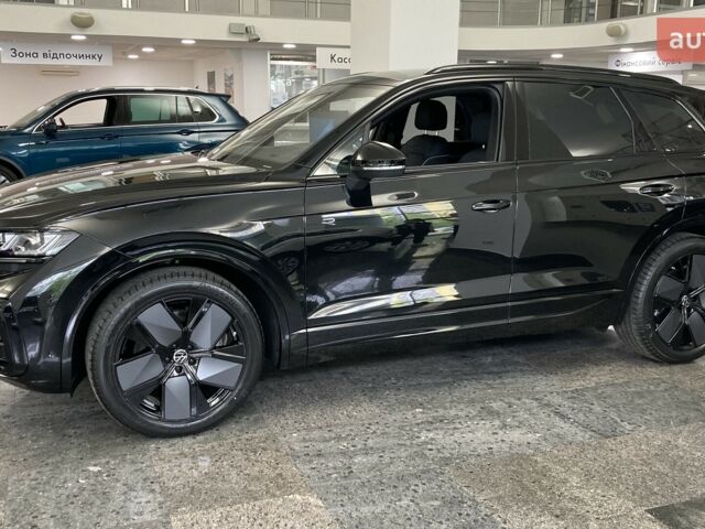 купити нове авто Фольксваген Туарег 2025 року від офіційного дилера Автодім Атлант на Вацлава Гавела Фольксваген фото