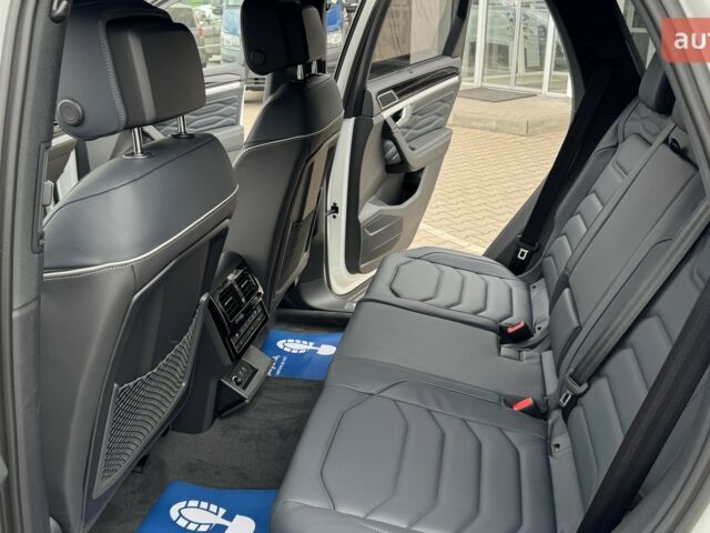 Фольксваген Туарег, объемом двигателя 2.97 л и пробегом 0 тыс. км за 88000 $, фото 2 на Automoto.ua