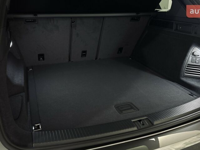 купить новое авто Фольксваген Туарег 2025 года от официального дилера Автодім Атлант на Вацлава Гавела Фольксваген фото