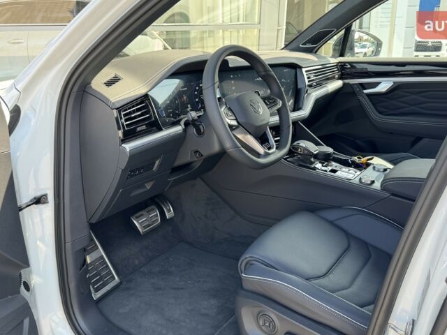 Фольксваген Туарег, об'ємом двигуна 2.97 л та пробігом 0 тис. км за 87860 $, фото 18 на Automoto.ua