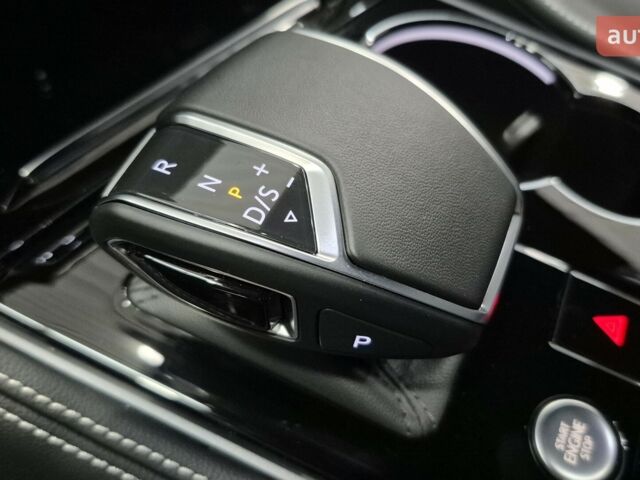 купить новое авто Фольксваген Туарег 2025 года от официального дилера Автодім Атлант на Вацлава Гавела Фольксваген фото