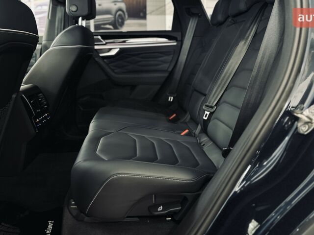 купить новое авто Фольксваген Туарег 2025 года от официального дилера Автодім Атлант на Вацлава Гавела Фольксваген фото