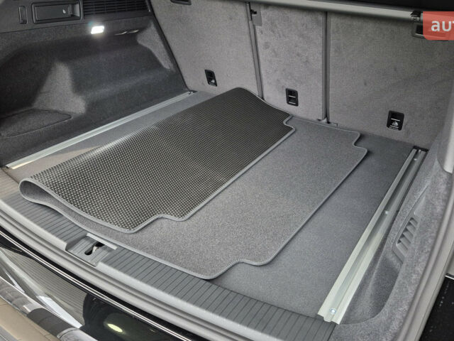 купить новое авто Фольксваген Туарег 2025 года от официального дилера Автодім Атлант на Вацлава Гавела Фольксваген фото