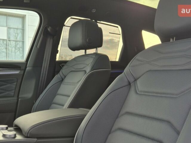 Фольксваген Туарег, об'ємом двигуна 2.97 л та пробігом 0 тис. км за 87310 $, фото 17 на Automoto.ua