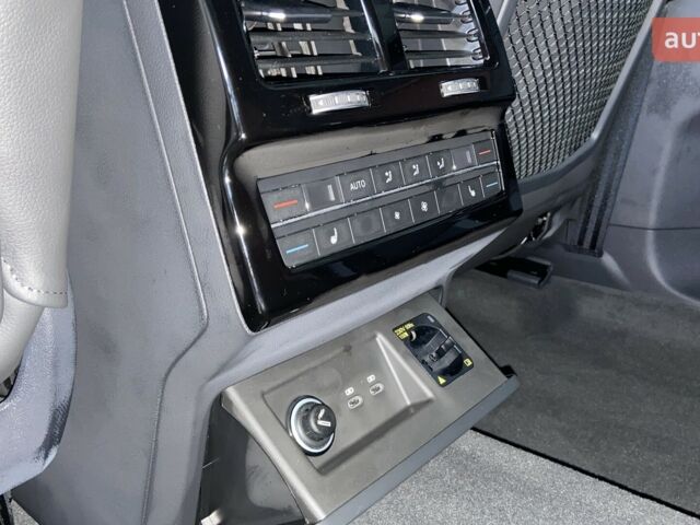 Фольксваген Туарег, объемом двигателя 2.97 л и пробегом 0 тыс. км за 87720 $, фото 23 на Automoto.ua