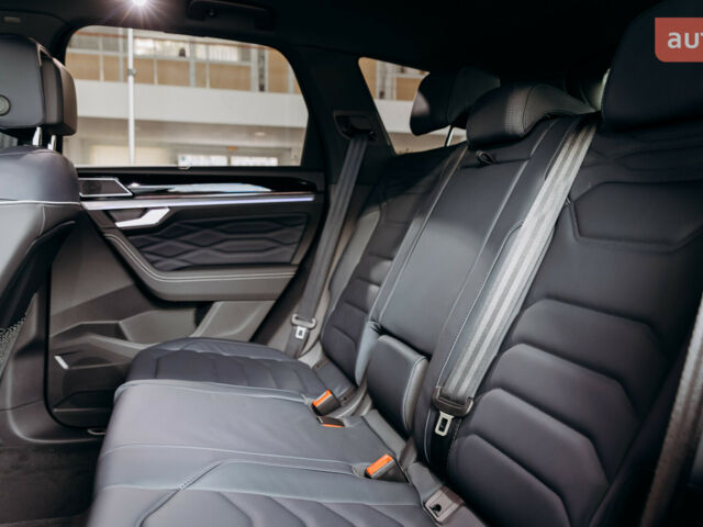 Фольксваген Туарег, объемом двигателя 2.97 л и пробегом 0 тыс. км за 90700 $, фото 11 на Automoto.ua