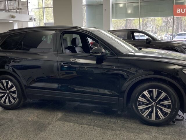 купити нове авто Фольксваген Туарег 2025 року від офіційного дилера Автодім Атлант на Вацлава Гавела Фольксваген фото