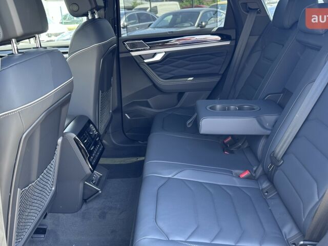 Фольксваген Туарег, объемом двигателя 2.97 л и пробегом 0 тыс. км за 87446 $, фото 29 на Automoto.ua