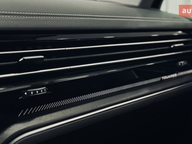 купить новое авто Фольксваген Туарег 2025 года от официального дилера Автодім Атлант на Вацлава Гавела Фольксваген фото