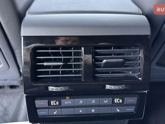 Фольксваген Туарег, объемом двигателя 2.97 л и пробегом 0 тыс. км за 88000 $, фото 34 на Automoto.ua