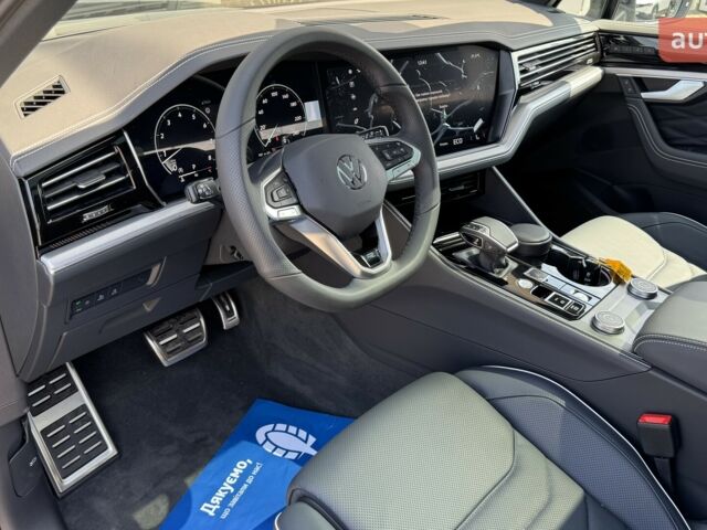 Фольксваген Туарег, объемом двигателя 2.97 л и пробегом 0 тыс. км за 87000 $, фото 2 на Automoto.ua