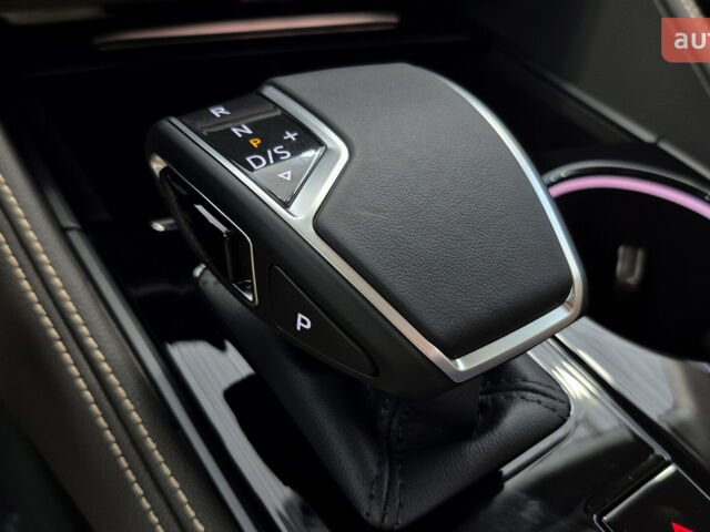 купить новое авто Фольксваген Туарег 2025 года от официального дилера Автодім Атлант на Вацлава Гавела Фольксваген фото