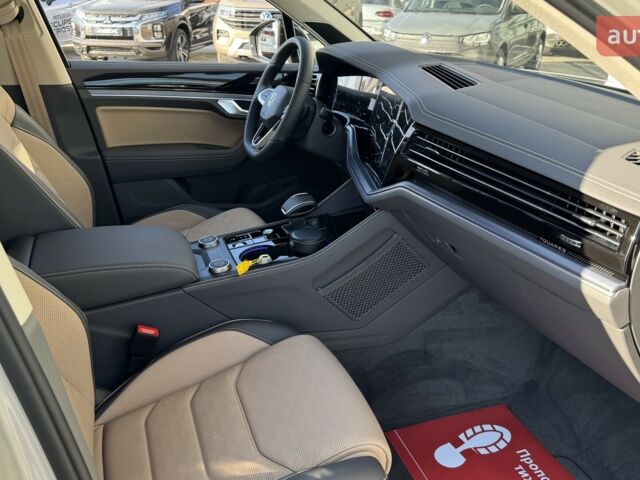 Фольксваген Туарег, об'ємом двигуна 2.97 л та пробігом 0 тис. км за 83500 $, фото 26 на Automoto.ua