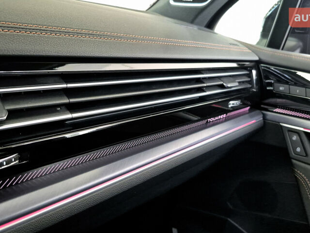 купити нове авто Фольксваген Туарег 2025 року від офіційного дилера Автодім Атлант на Вацлава Гавела Фольксваген фото