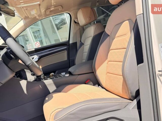 Фольксваген Туарег, объемом двигателя 2.97 л и пробегом 0 тыс. км за 83500 $, фото 10 на Automoto.ua