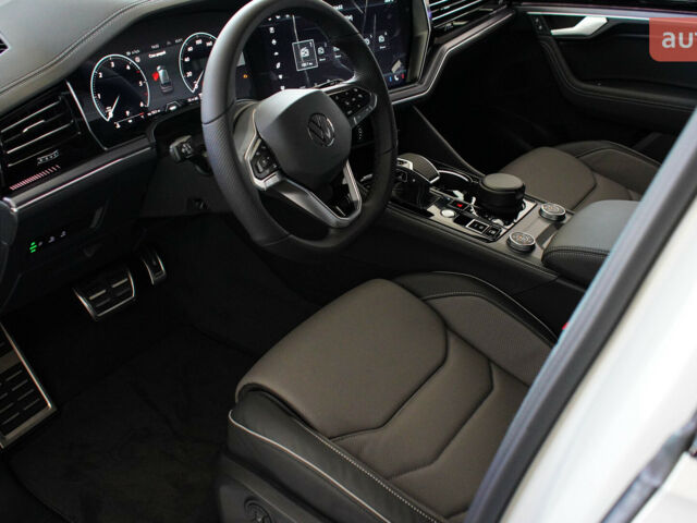 Фольксваген Туарег, объемом двигателя 2.97 л и пробегом 0 тыс. км за 86189 $, фото 17 на Automoto.ua