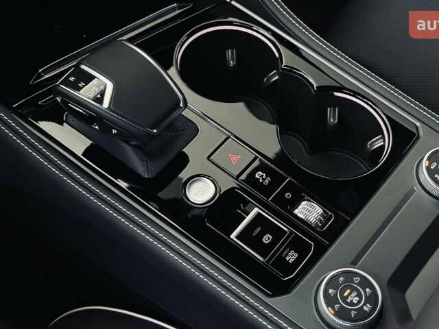 купить новое авто Фольксваген Туарег 2025 года от официального дилера Автодім Атлант на Вацлава Гавела Фольксваген фото