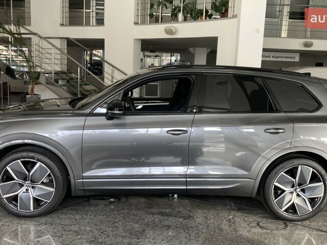 купити нове авто Фольксваген Туарег 2025 року від офіційного дилера Автодім Атлант на Вацлава Гавела Фольксваген фото