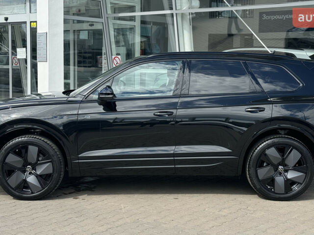 Фольксваген Туарег, объемом двигателя 2.97 л и пробегом 0 тыс. км за 85000 $, фото 3 на Automoto.ua