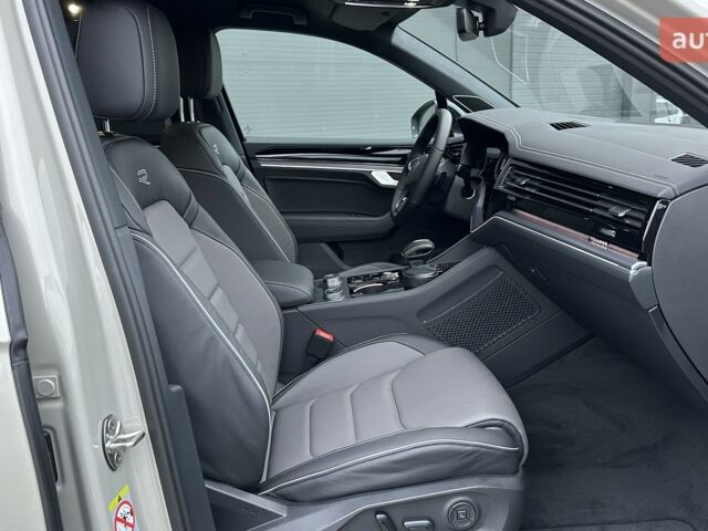 Фольксваген Туарег, объемом двигателя 2.97 л и пробегом 0 тыс. км за 88000 $, фото 29 на Automoto.ua