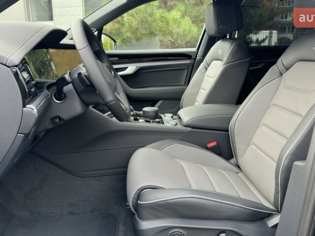 Фольксваген Туарег, объемом двигателя 2.97 л и пробегом 0 тыс. км за 87406 $, фото 1 на Automoto.ua