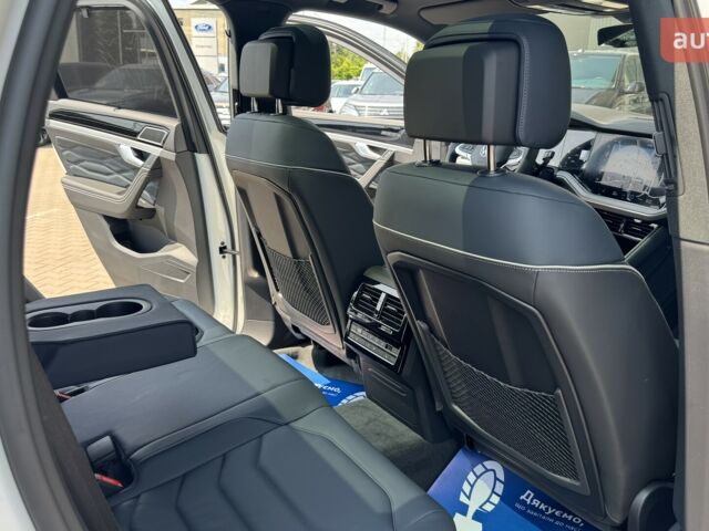 Фольксваген Туарег, об'ємом двигуна 2.97 л та пробігом 0 тис. км за 86100 $, фото 17 на Automoto.ua