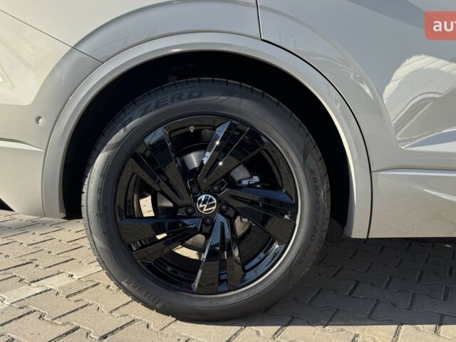 Фольксваген Туарег, объемом двигателя 2.97 л и пробегом 0 тыс. км за 83500 $, фото 28 на Automoto.ua