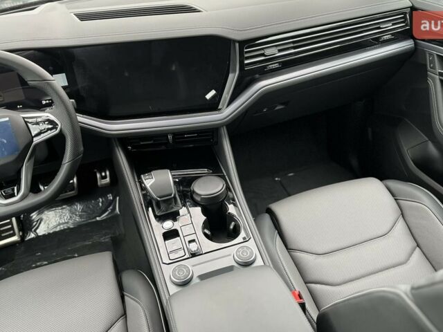 Фольксваген Туарег, объемом двигателя 2.97 л и пробегом 0 тыс. км за 86189 $, фото 40 на Automoto.ua