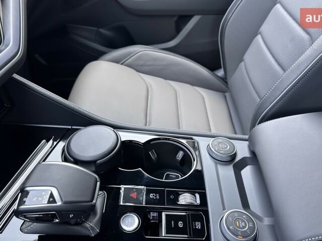 Фольксваген Туарег, объемом двигателя 2.97 л и пробегом 0 тыс. км за 87000 $, фото 16 на Automoto.ua