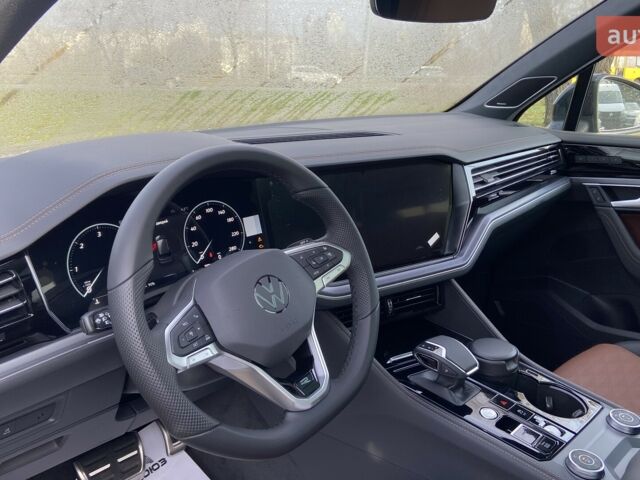 Фольксваген Туарег, объемом двигателя 2.97 л и пробегом 0 тыс. км за 90366 $, фото 6 на Automoto.ua