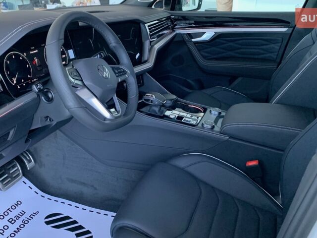 Фольксваген Туарег, объемом двигателя 2.97 л и пробегом 0 тыс. км за 86500 $, фото 17 на Automoto.ua