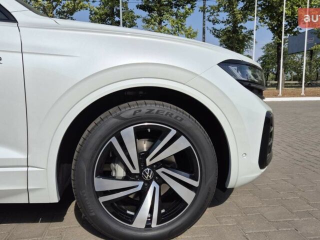 Фольксваген Туарег, об'ємом двигуна 2.97 л та пробігом 0 тис. км за 87560 $, фото 7 на Automoto.ua