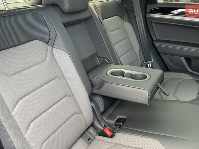 Фольксваген Туарег, об'ємом двигуна 2.97 л та пробігом 0 тис. км за 90632 $, фото 17 на Automoto.ua