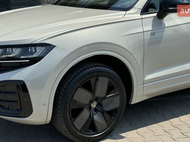 Фольксваген Туарег, объемом двигателя 2.97 л и пробегом 0 тыс. км за 88000 $, фото 7 на Automoto.ua