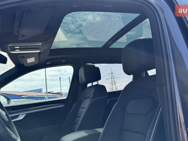 Фольксваген Туарег, объемом двигателя 2.97 л и пробегом 0 тыс. км за 87000 $, фото 1 на Automoto.ua