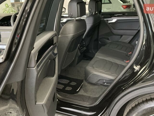 купити нове авто Фольксваген Туарег 2025 року від офіційного дилера Автодім Атлант на Вацлава Гавела Фольксваген фото