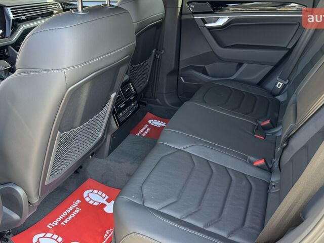 Фольксваген Туарег, объемом двигателя 2.97 л и пробегом 0 тыс. км за 66300 $, фото 18 на Automoto.ua