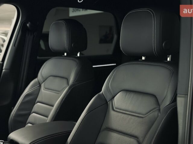 купить новое авто Фольксваген Туарег 2025 года от официального дилера Автодім Атлант на Вацлава Гавела Фольксваген фото