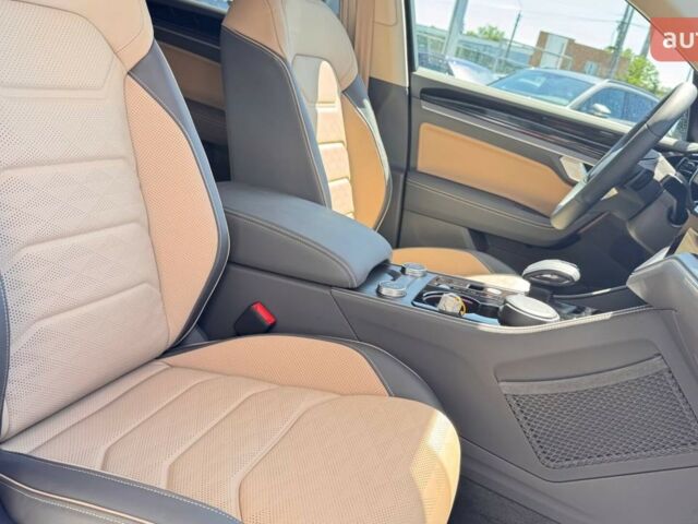 Фольксваген Туарег, объемом двигателя 2.97 л и пробегом 0 тыс. км за 83500 $, фото 17 на Automoto.ua