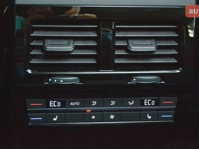 купити нове авто Фольксваген Туарег 2025 року від офіційного дилера Автодім Атлант на Вацлава Гавела Фольксваген фото