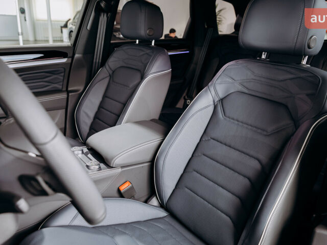 Фольксваген Туарег, объемом двигателя 2.97 л и пробегом 0 тыс. км за 90700 $, фото 10 на Automoto.ua