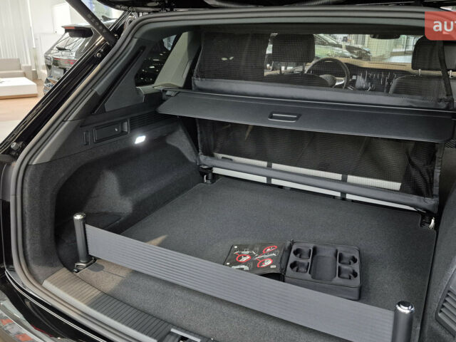 купить новое авто Фольксваген Туарег 2025 года от официального дилера Автодім Атлант на Вацлава Гавела Фольксваген фото