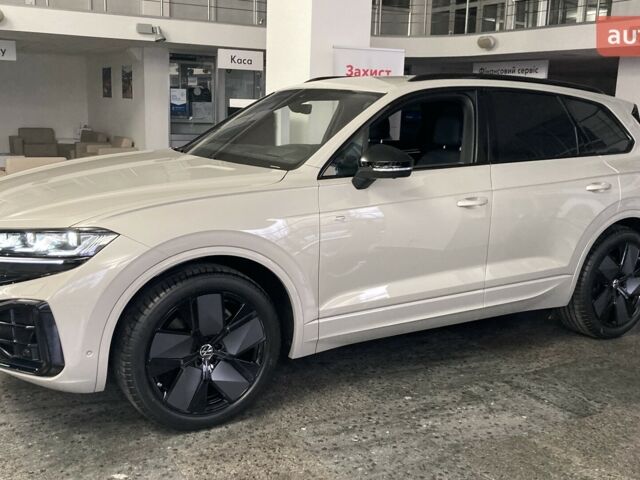 купити нове авто Фольксваген Туарег 2025 року від офіційного дилера Автодім Атлант на Вацлава Гавела Фольксваген фото